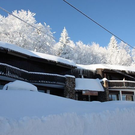 Chalet Hotel Les Marmottes 2 Etoiles Nn Montferrier Exterior photo