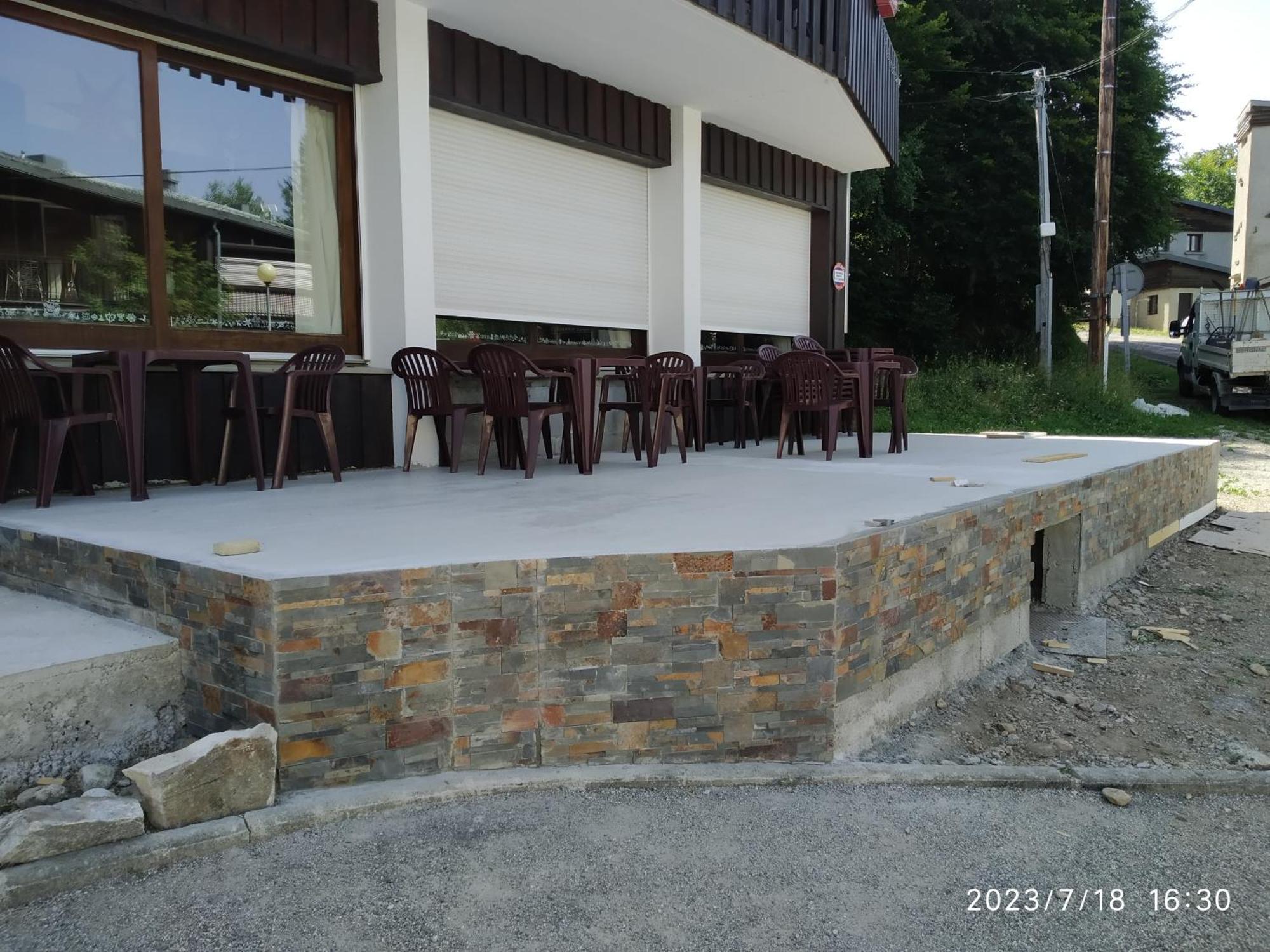 Chalet Hotel Les Marmottes 2 Etoiles Nn Montferrier Exterior photo